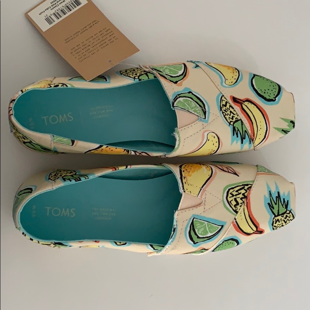 NWT Toms Women’s Classic